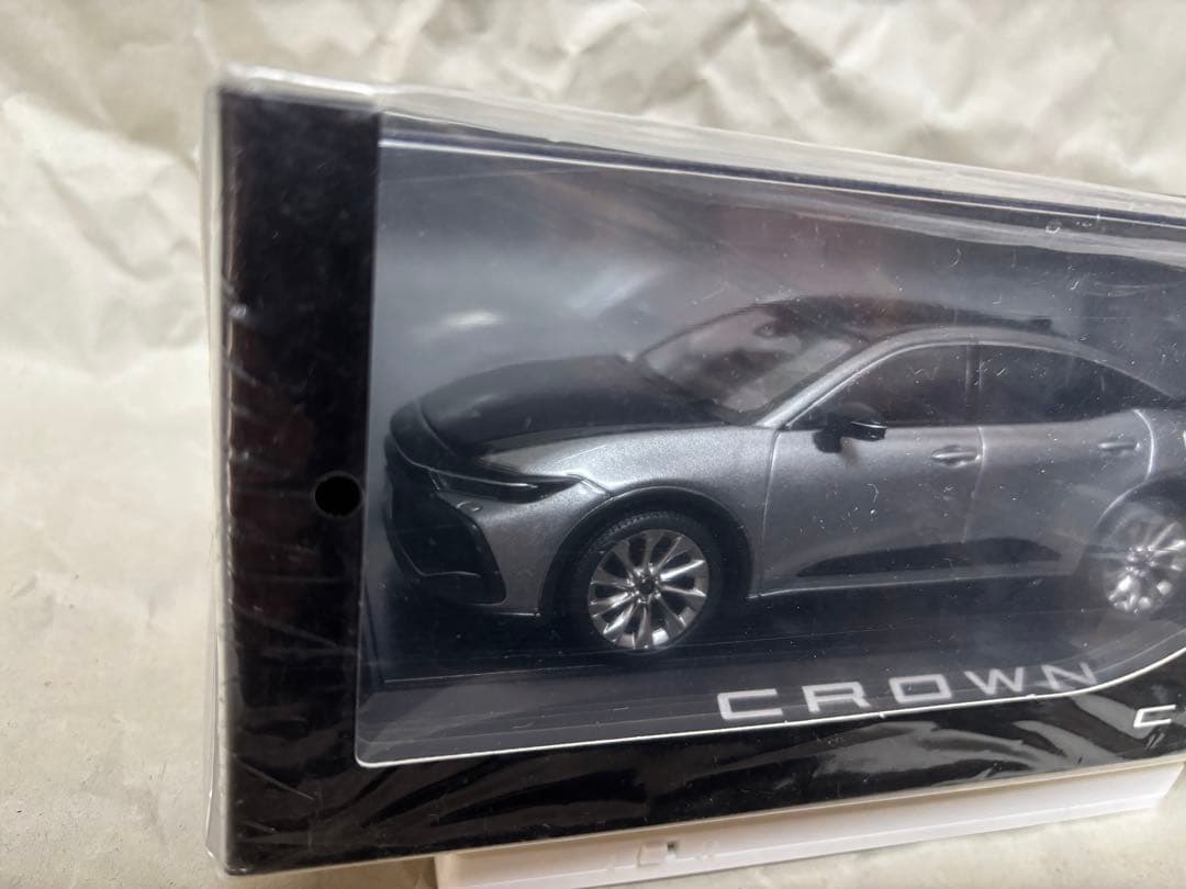 クラウンクロスオーバー　カラーサンプル ミニカー　ブラック×プレシャスメタル
