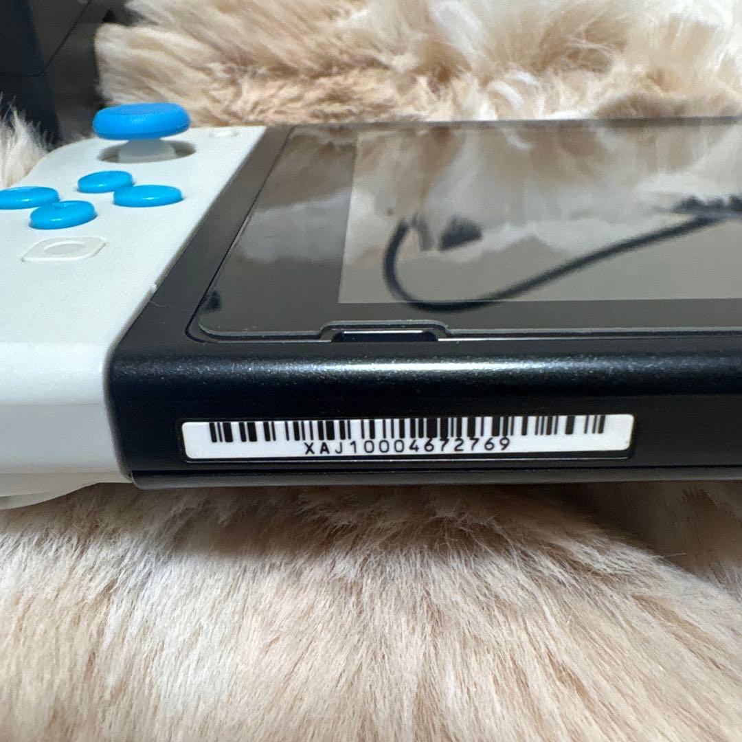 中古Nintendo Switch 本体 ドッグ アダプタ　コントローラーなど