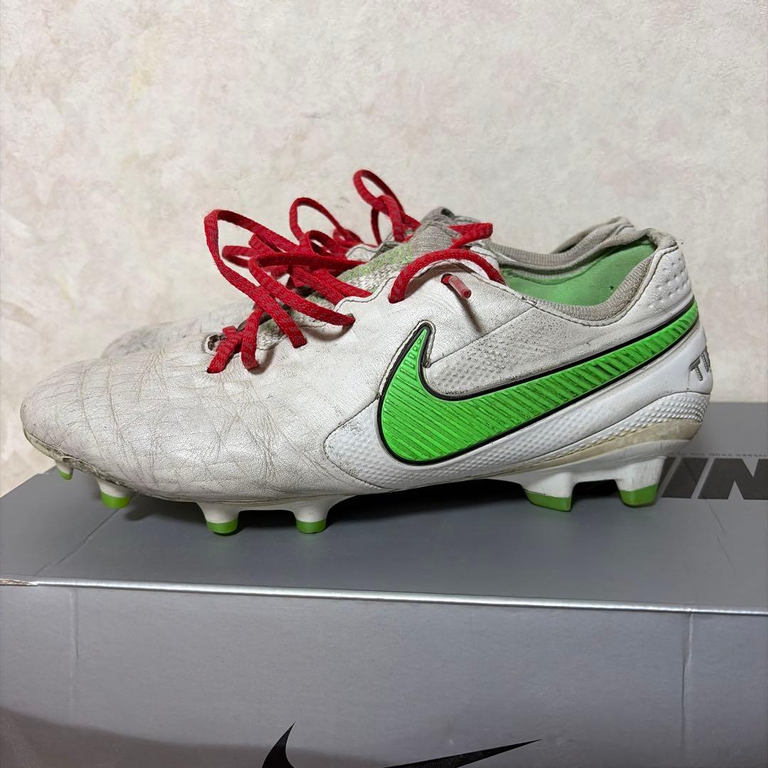 Nike サッカーシューズ ホワイト/グリーン　ティエンポ　fg acc