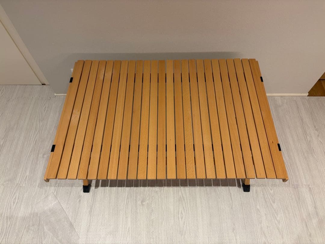 ハイランダー折りたたみ木製アウトドアテーブル