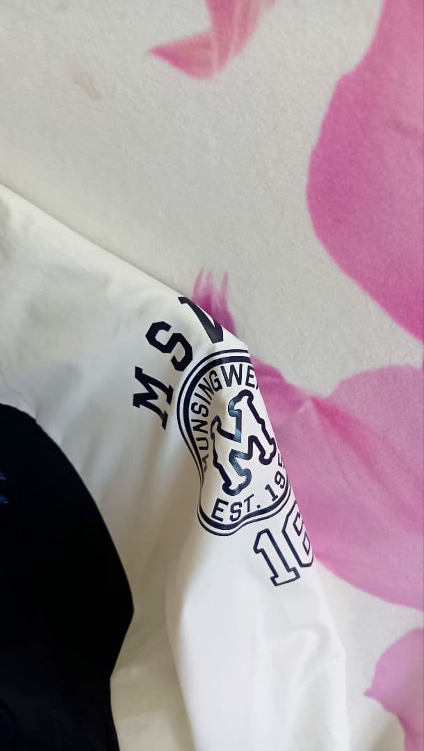 マンシングウェア Munsingwear レディース　スタジャン　M