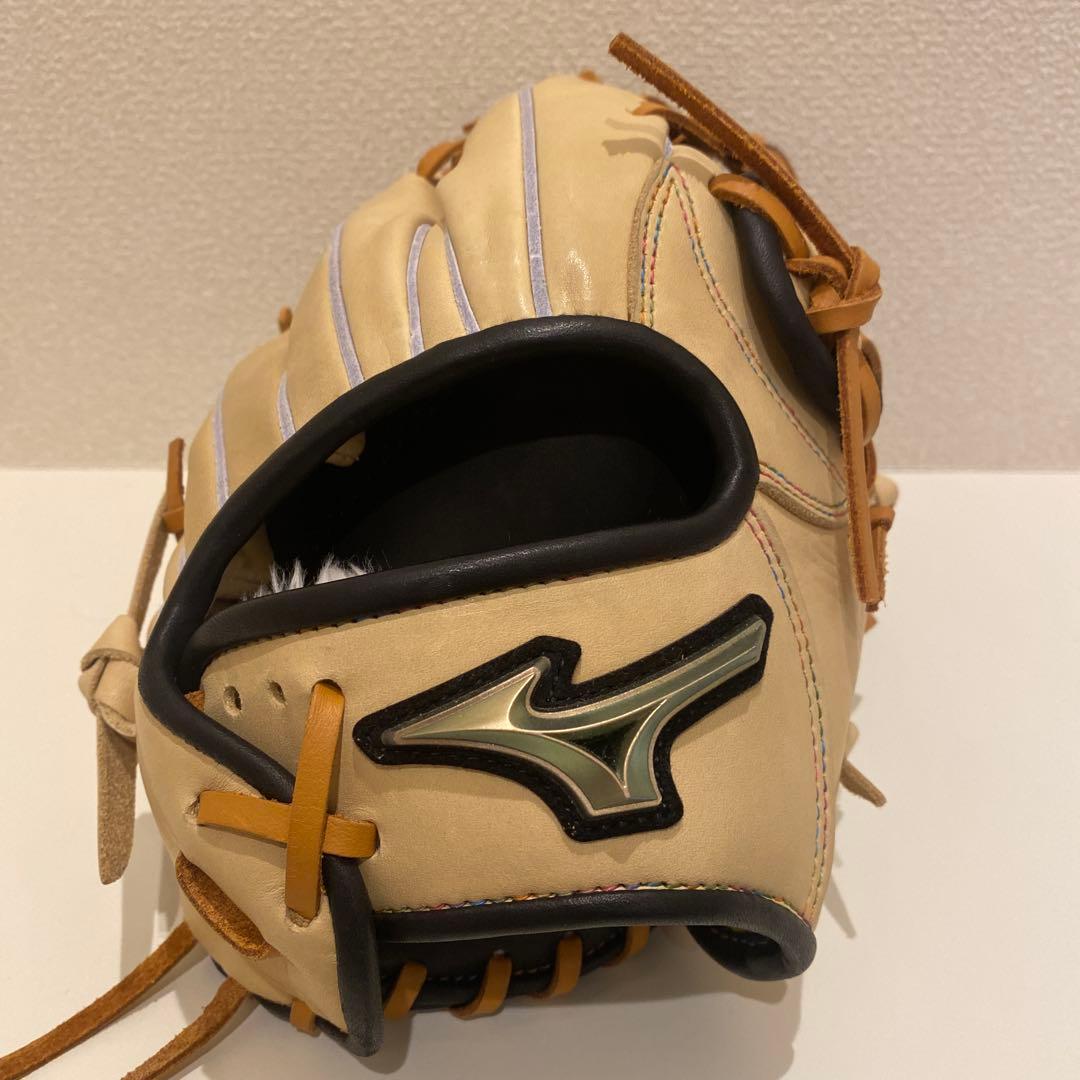 【新品・未使用品】ミズノ グローバルエリート ソフトボール用 外野手