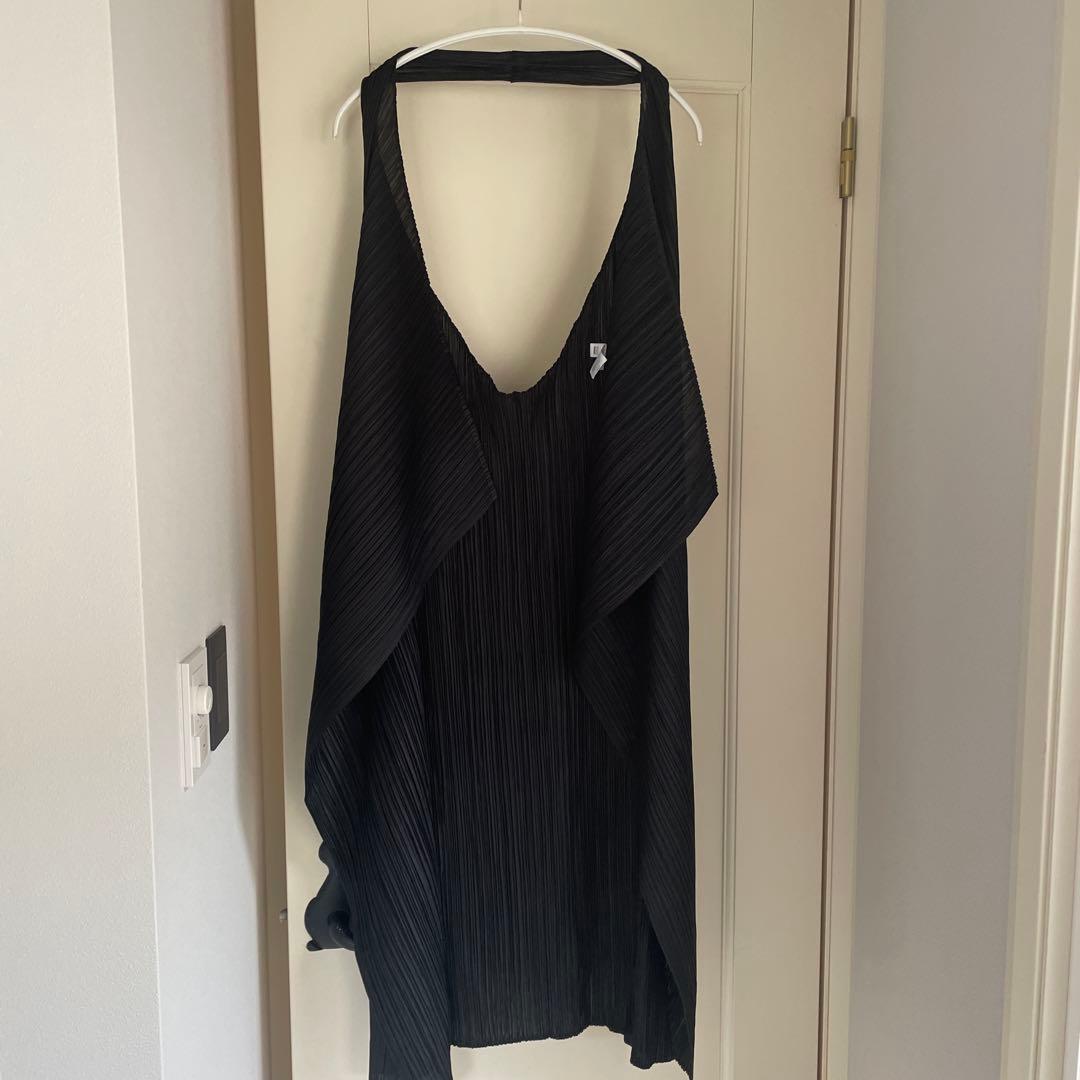 PLEATS PLEASE ブラックジレ