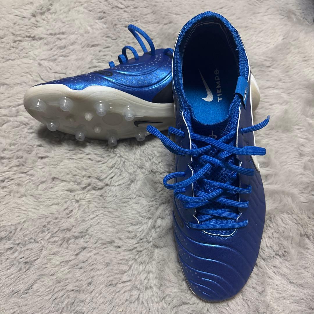 Nike Tempo サッカースパイク　青　AG