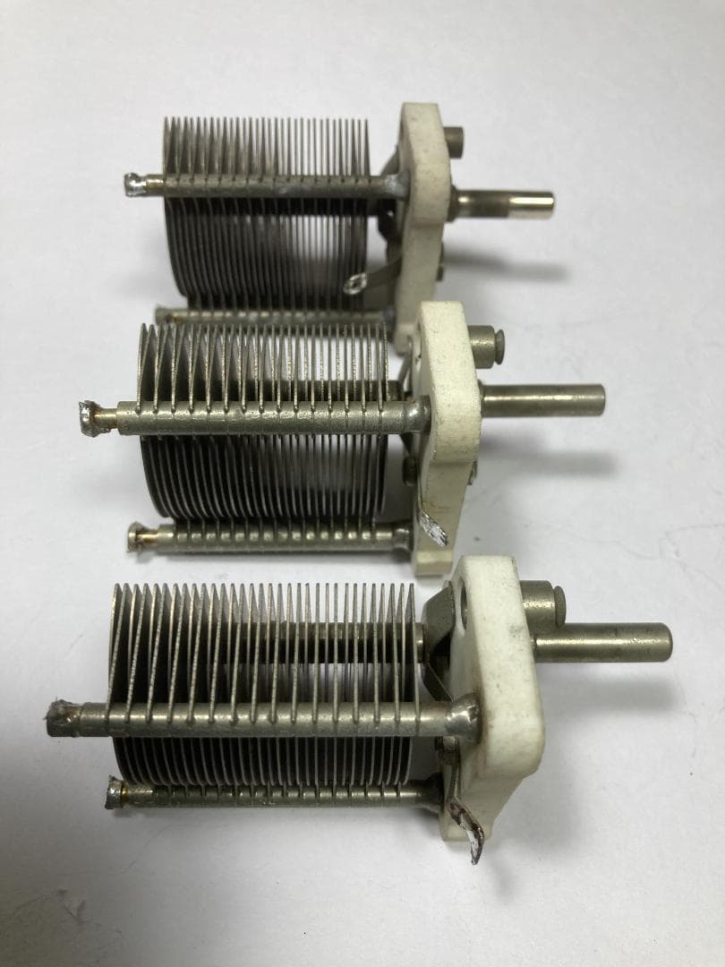 タマデンヨウ　タイトバリコン　1KV200PF　3個