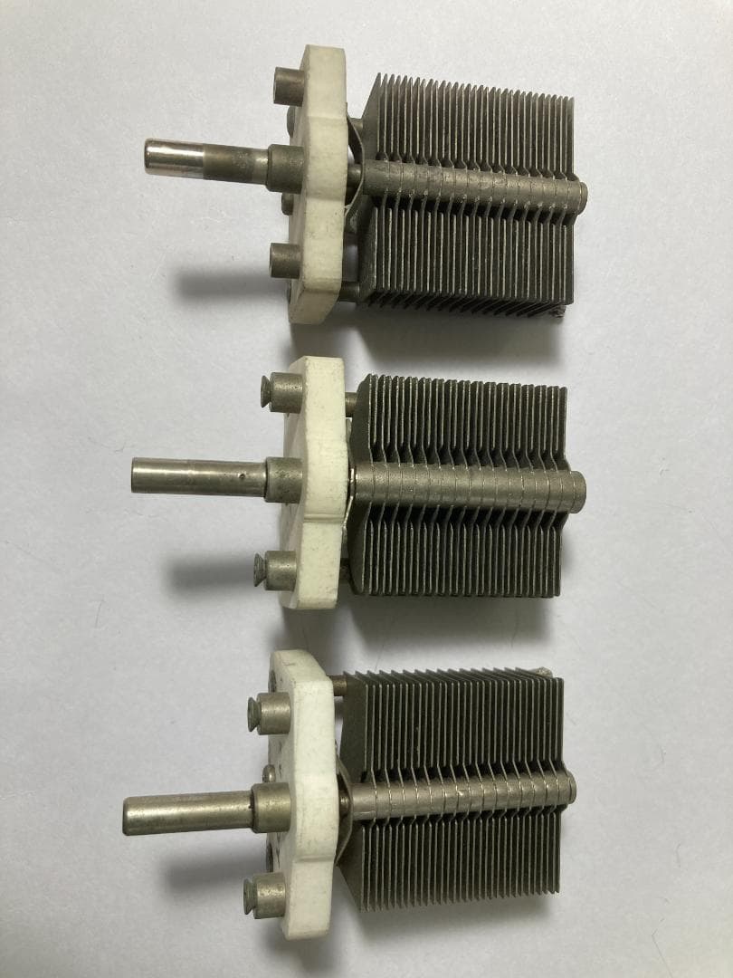 タマデンヨウ　タイトバリコン　1KV200PF　3個