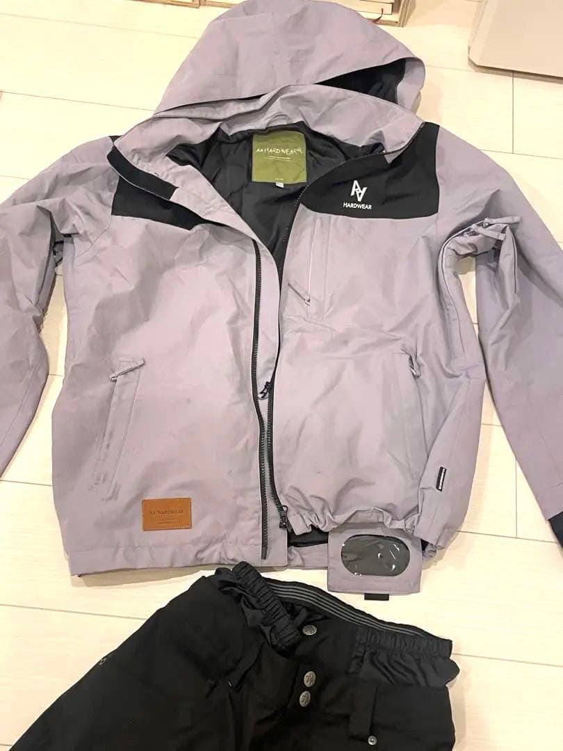 【オフシーズン価格】AAHARDWEAR ダブルエー　スノーボード　ウェア　上下