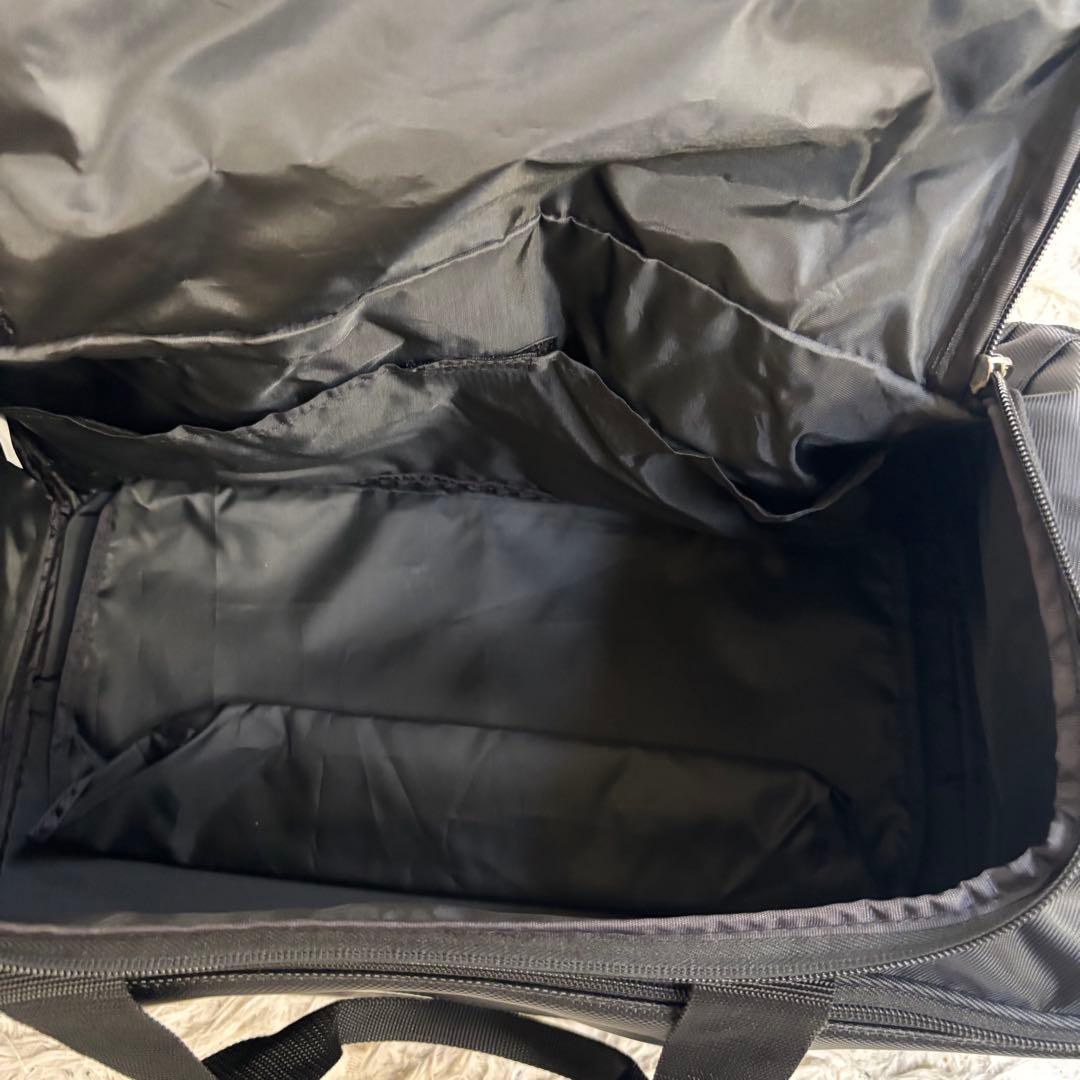 【新品美品！】TaylorMade ゴルフバッグ 黒