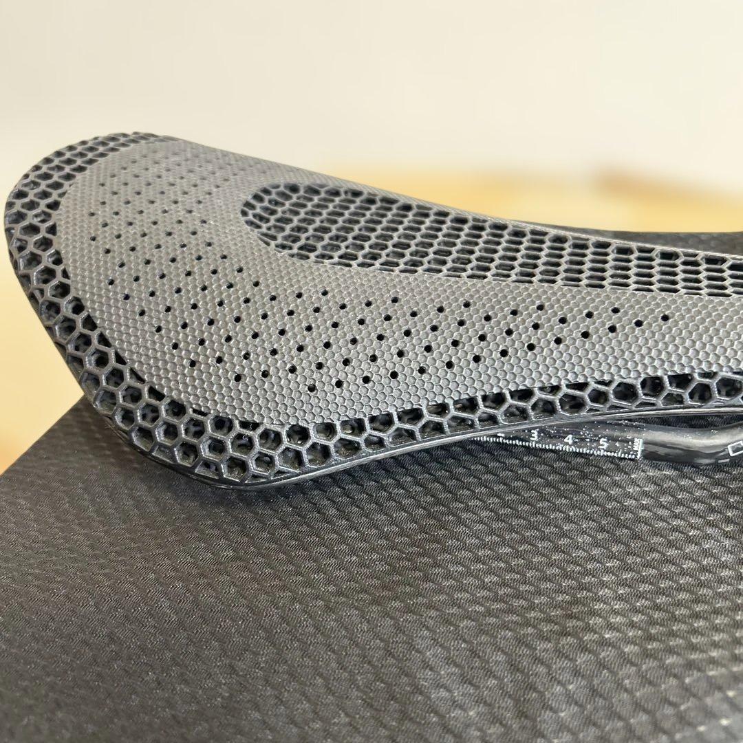 172g RYET カーボンサドル　3Dプリント