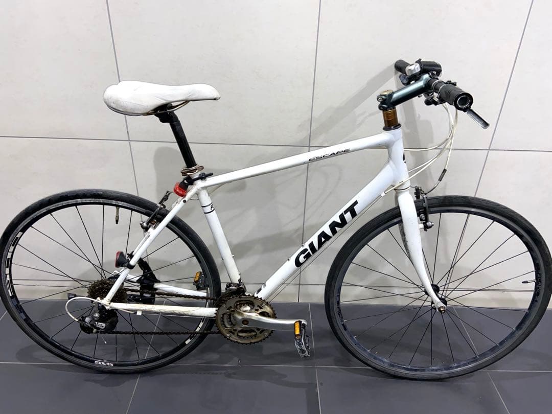 GIANT escape R3クロスバイク　ジャイアント　エスケープrx3自転車