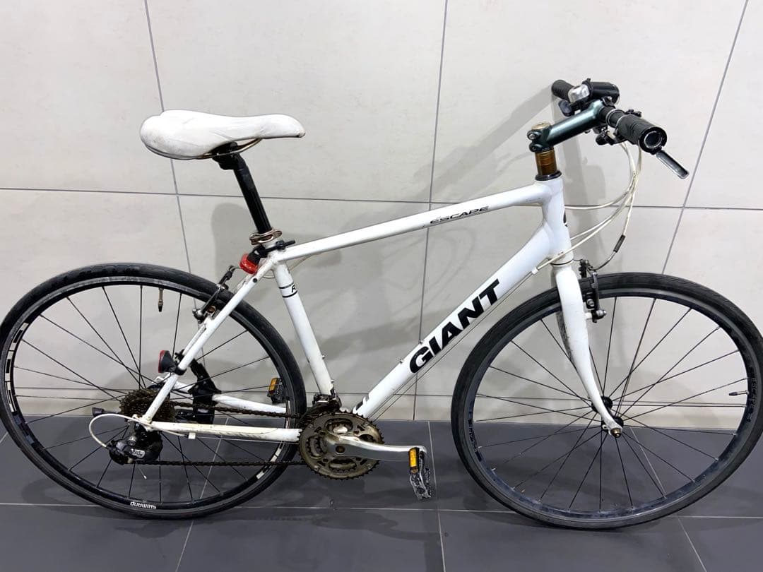 GIANT escape R3クロスバイク　ジャイアント　エスケープrx3自転車
