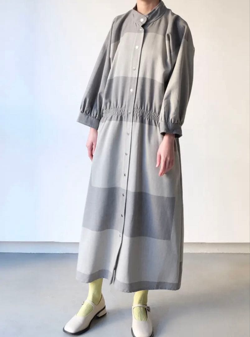 【美品】Vuokko grey color palette dress