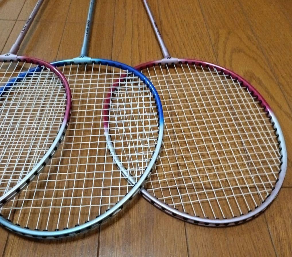 ヨネックス　YONEX GR-400 バドミントンラケット　4本セット