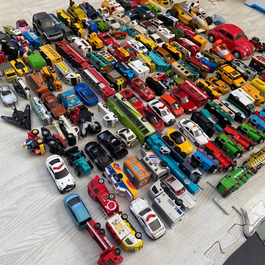 トミカ　約150台まとめ　トーマス他キャラクター、ロング多数