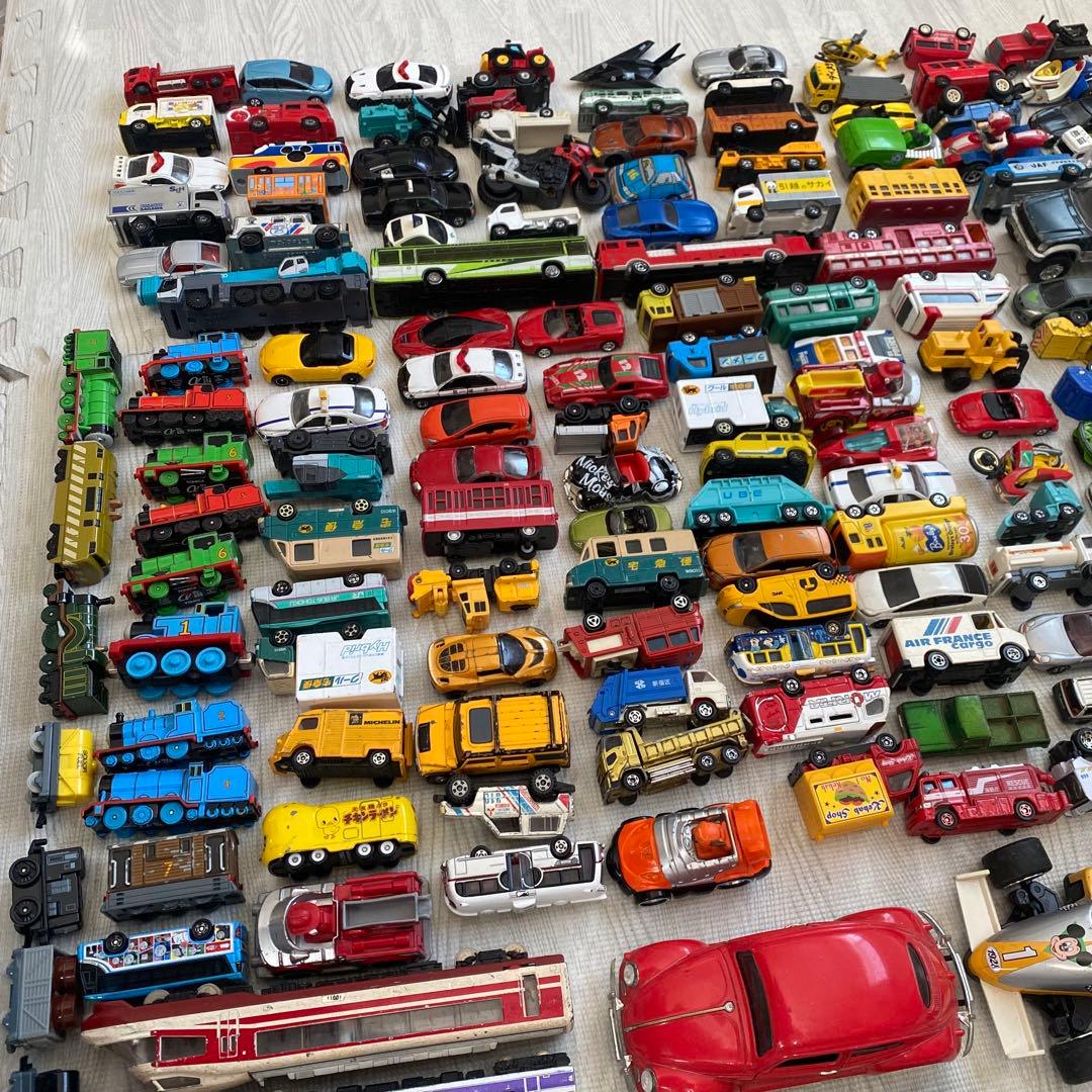 トミカ　約150台まとめ　トーマス他キャラクター、ロング多数
