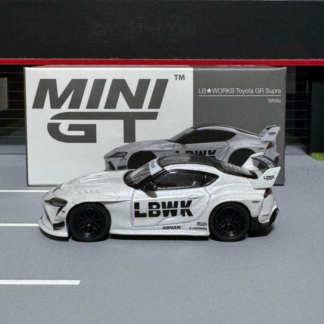 minigt lbwk Toyota GR Supra ホワイト