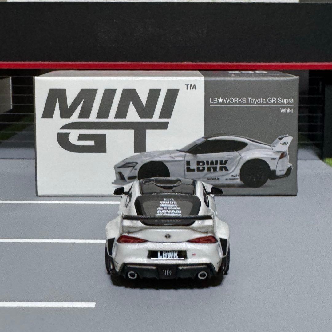 minigt lbwk Toyota GR Supra ホワイト
