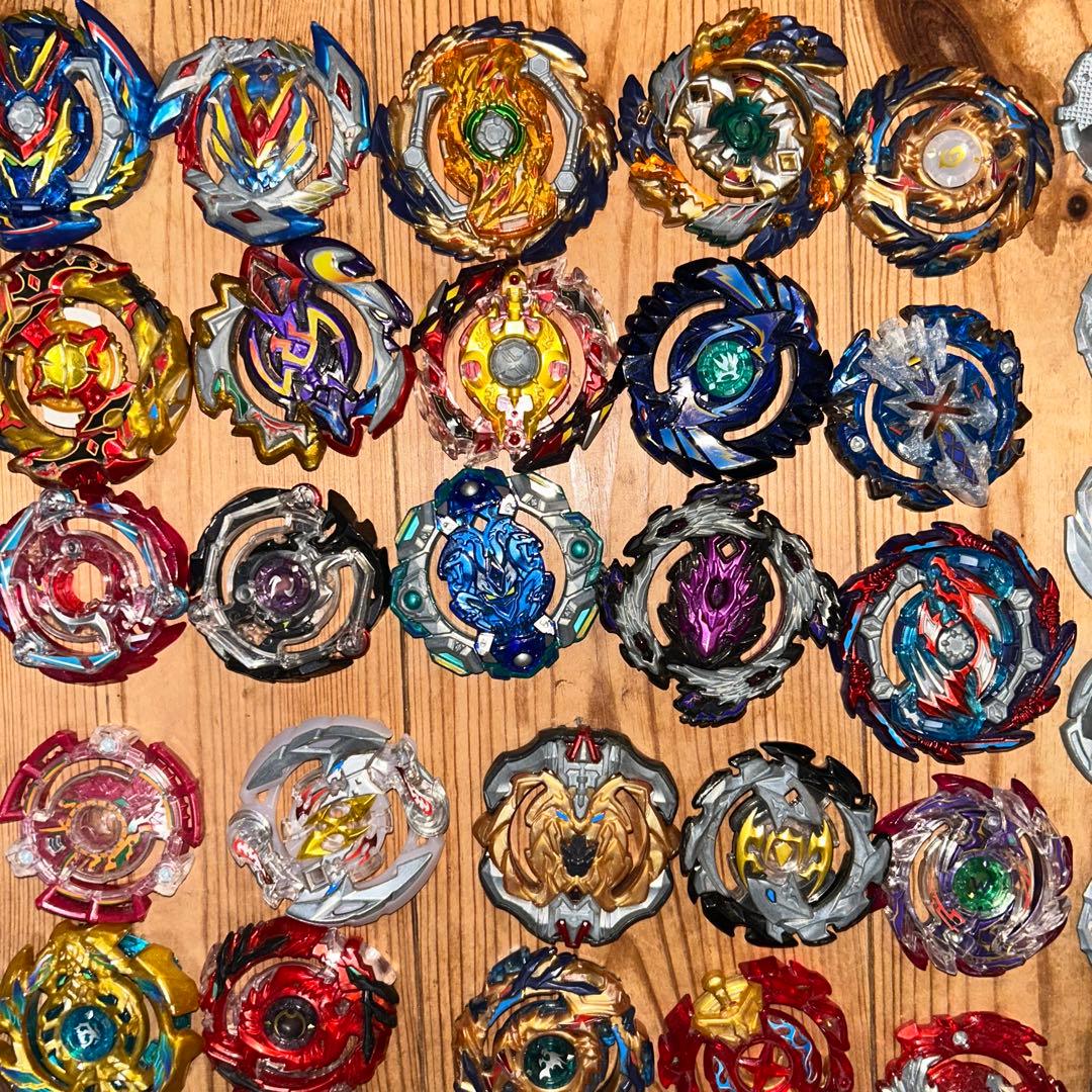 ベイブレード まとめ売り　ランチャー付　中古品　コマ　おもちゃ