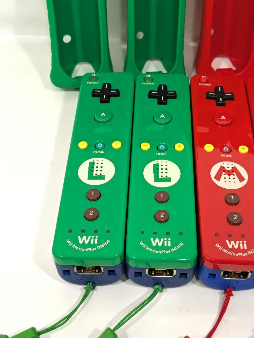 【匿名配送】Wii・WiiU wiiリモコンプラス マリオ&ルイージ ４本セット