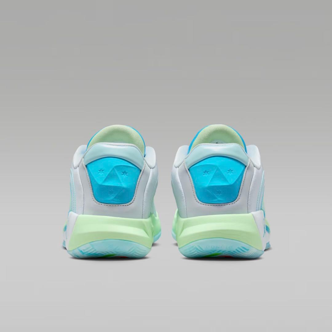 JORDAN ジョーダン LUKA ルカ 4 PF Navigator