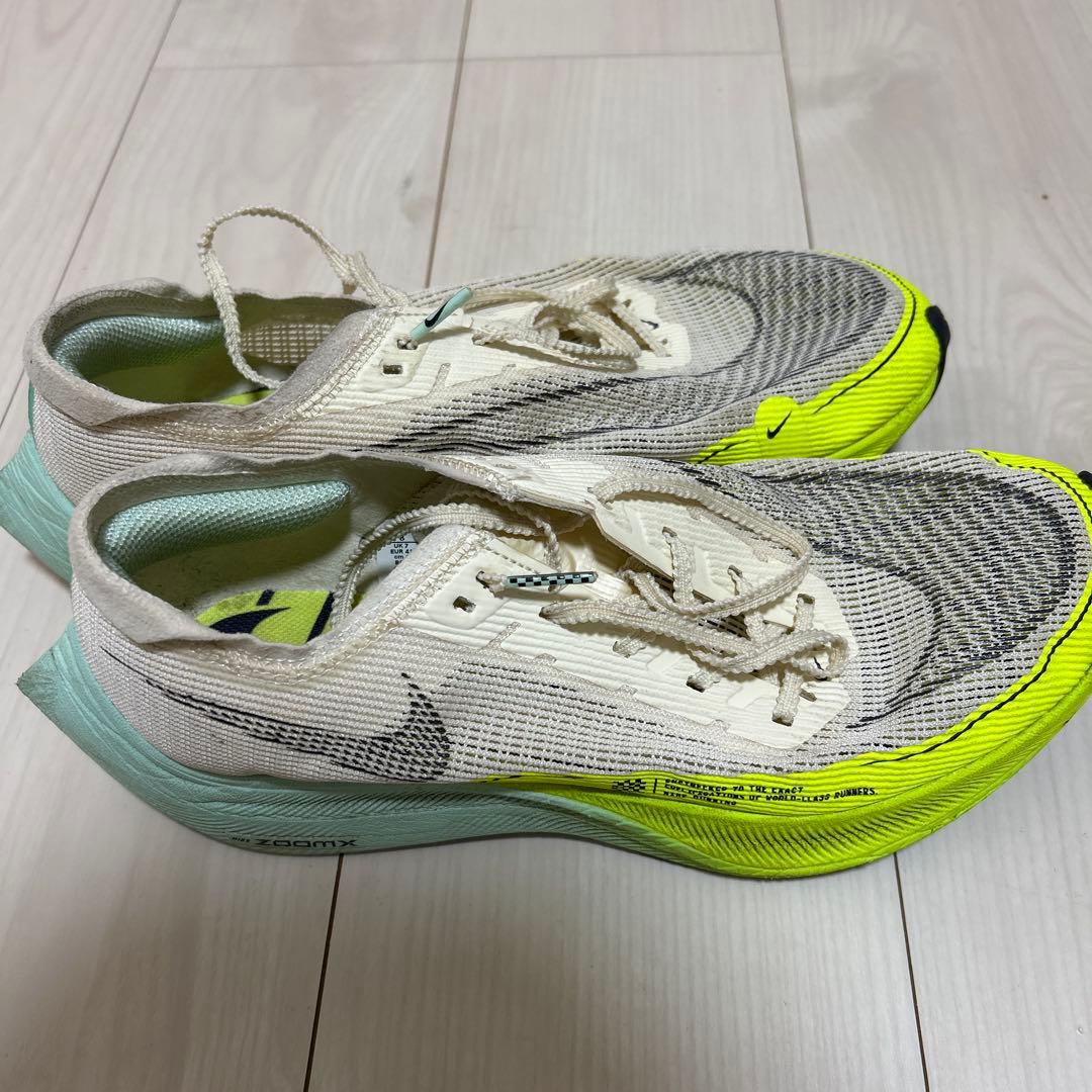 ★Nike Zoomxヴェイパーフライ2★26.0センチ