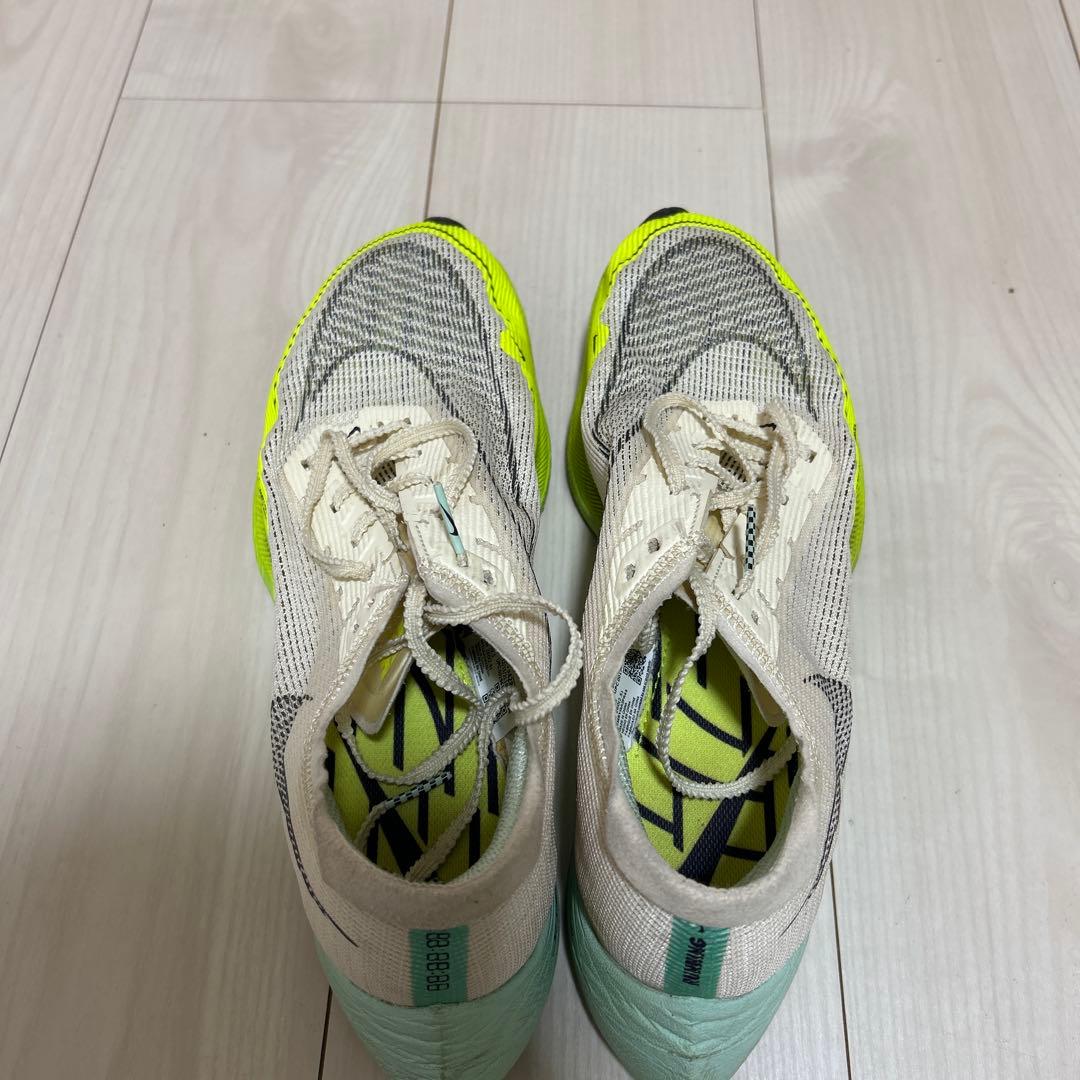 ★Nike Zoomxヴェイパーフライ2★26.0センチ