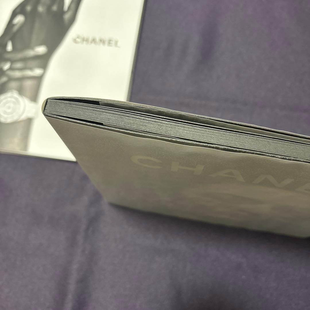 CHANEL カタログ２冊