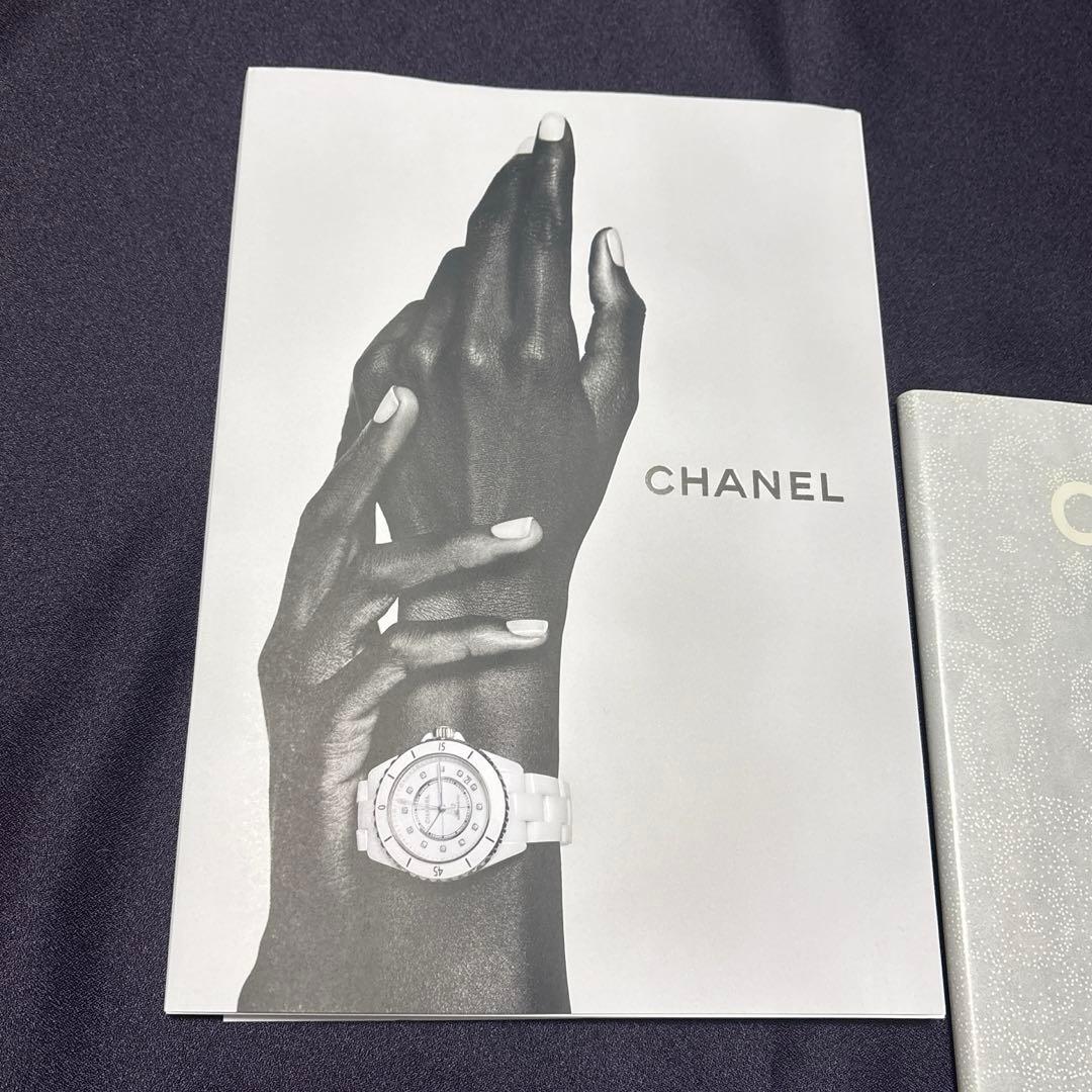 CHANEL カタログ２冊