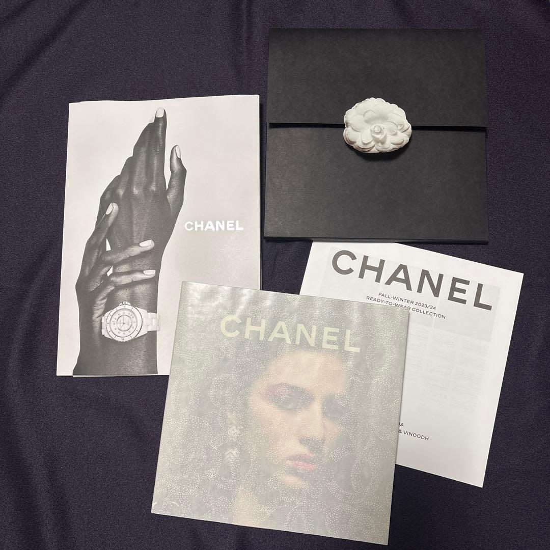 CHANEL カタログ２冊
