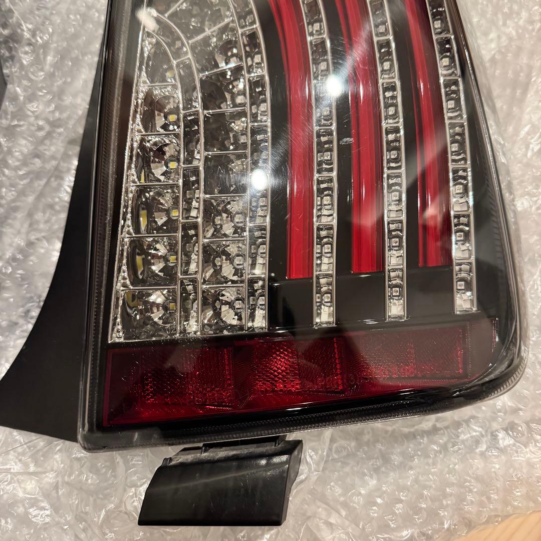 廃盤 定価６万超 プリウス 30 クールセイバー フル LED テール レンズ