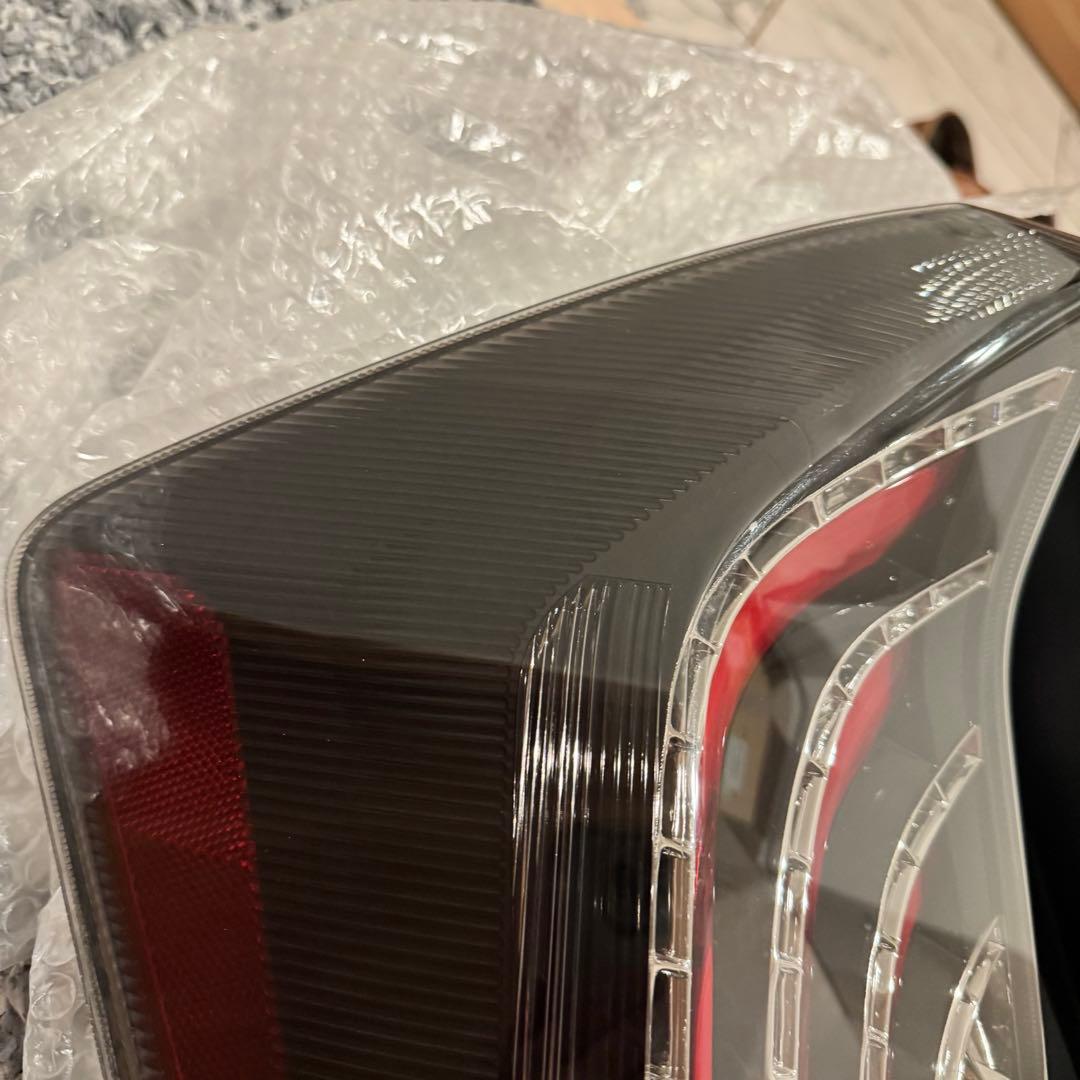 廃盤 定価６万超 プリウス 30 クールセイバー フル LED テール レンズ