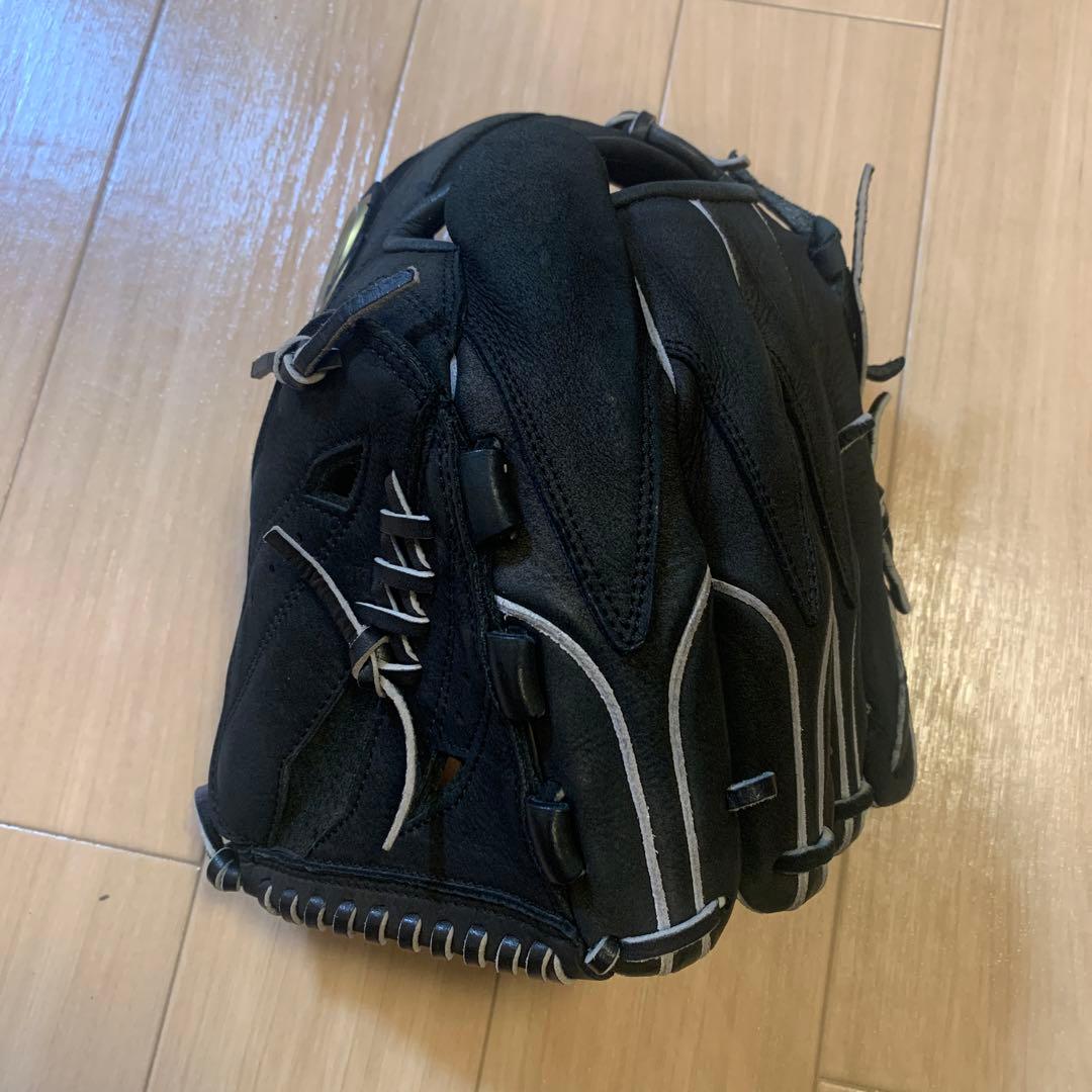 限定モデル　アシックス　硬式投手用