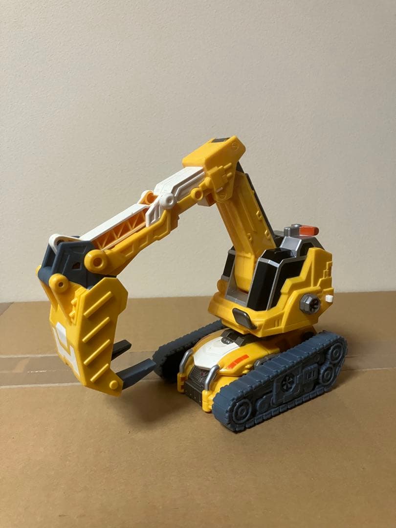 タカラトミー トミカヒーロー レスキューベルとクレーン