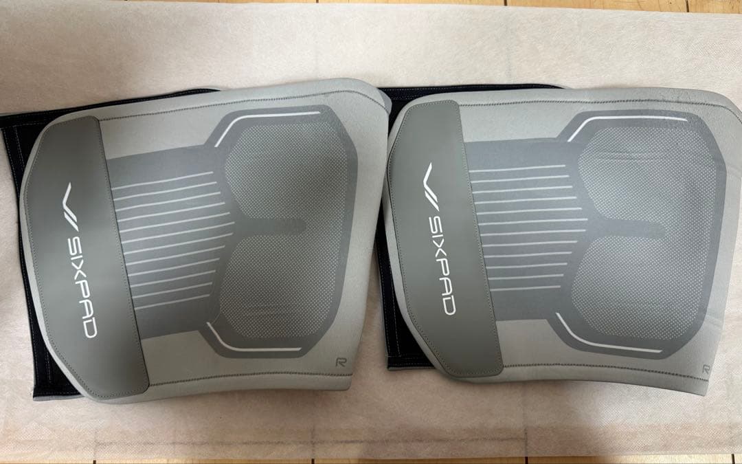 【5年保証付/極美品】SIXPAD レッグベルト2 最新モデル 箱・納品書あり