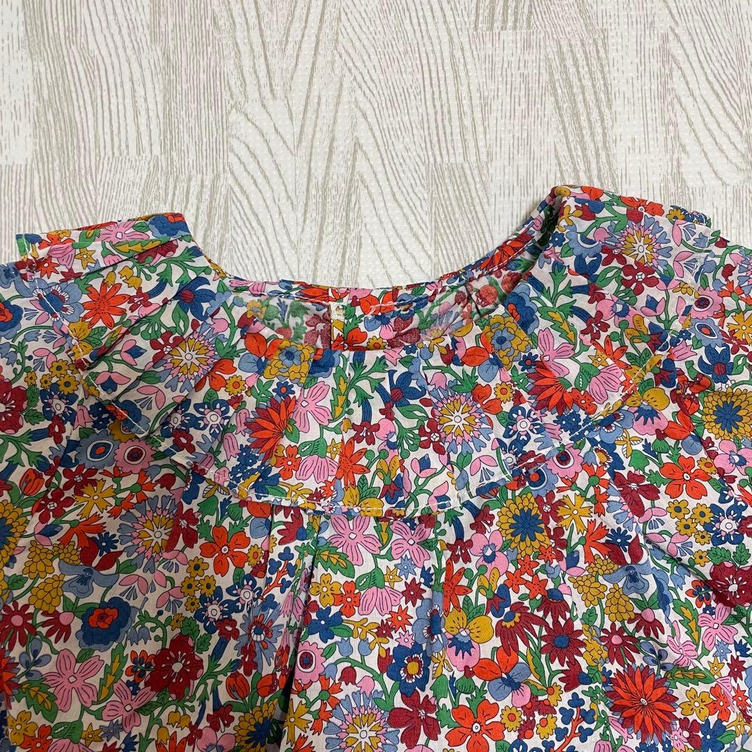 【lily様おまとめ】ジャカディ　襟付き長袖Tシャツ&花柄ブラウス