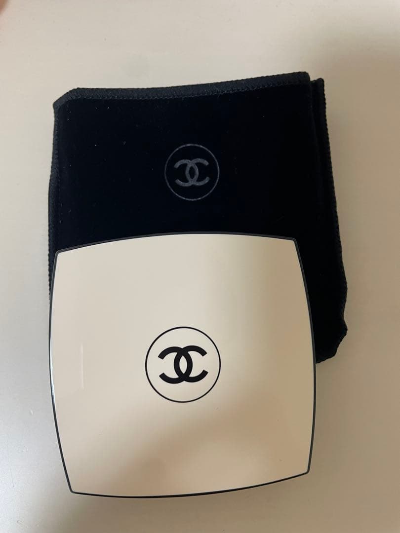 シャネルChanelのレ ベージュ パレット ルガール　アイシャドウ 人気色