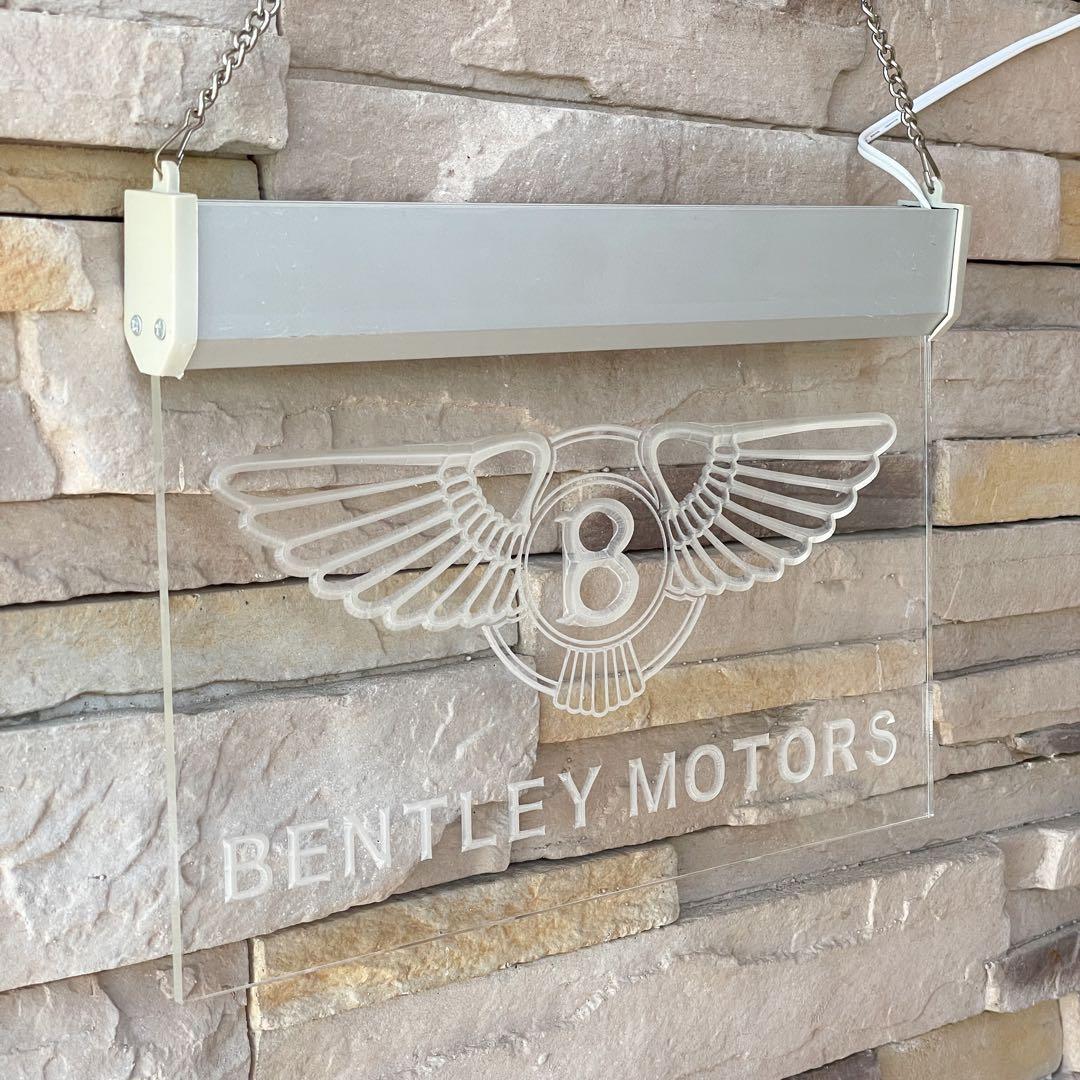BENTLEY 電飾看板