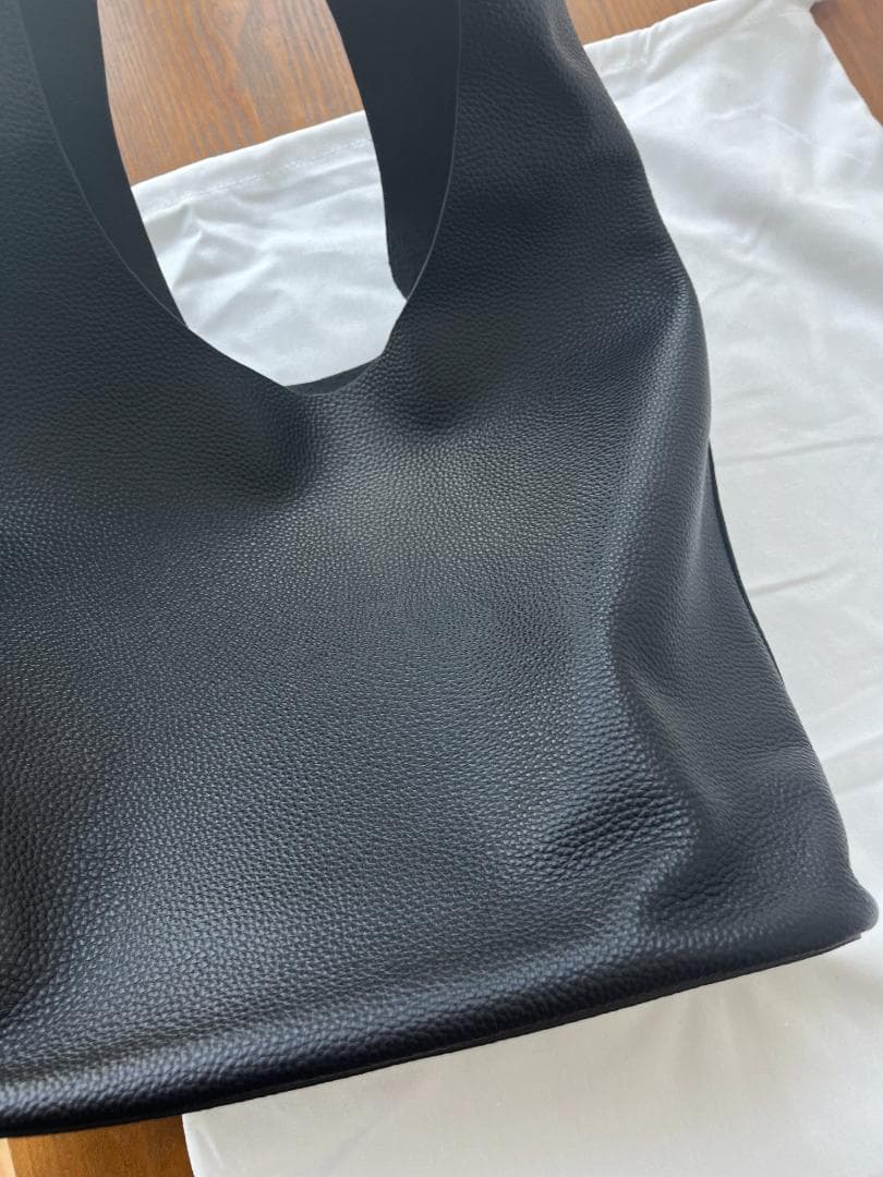 the row bindle three black ザ ロウ
