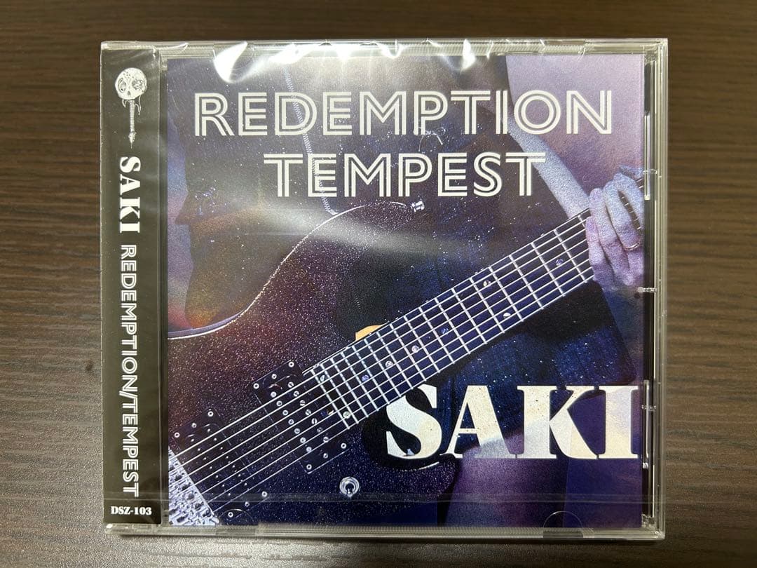 SAKI REDEMPTION / TEMPEST サイン入り写真