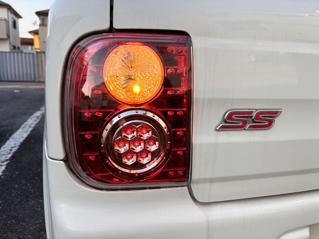 a*i様 ラパンSS HE21S LEDテール レッド