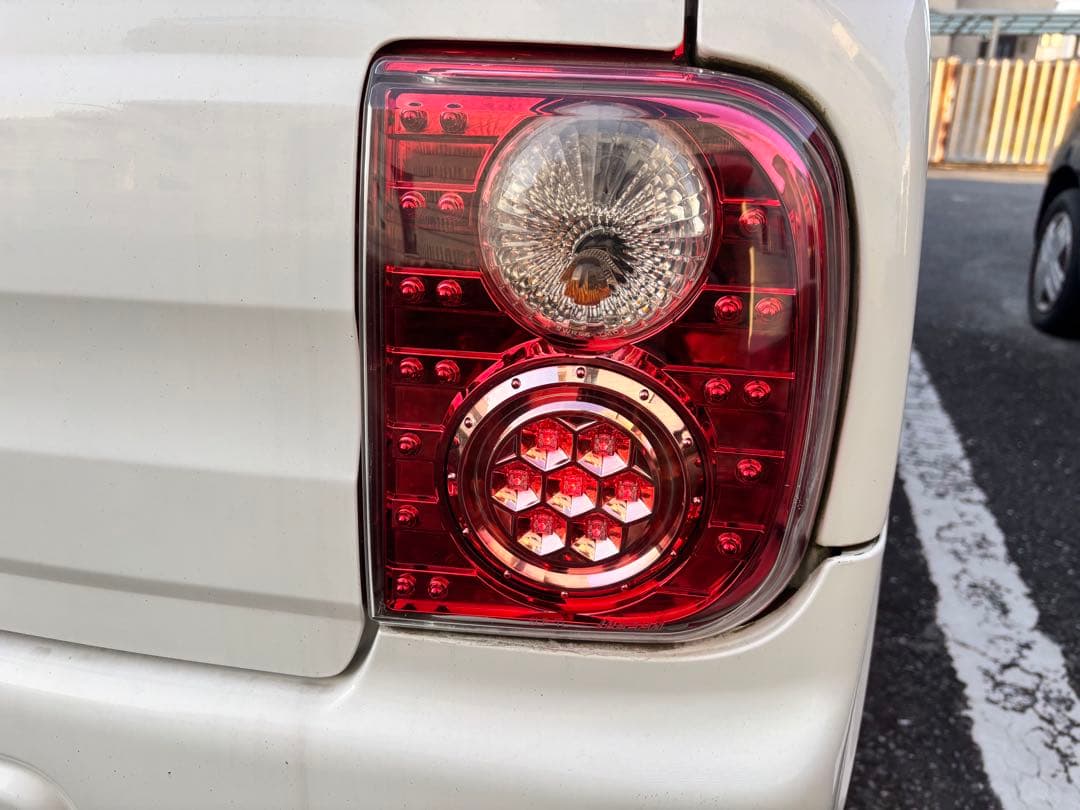 a*i様 ラパンSS HE21S LEDテール レッド