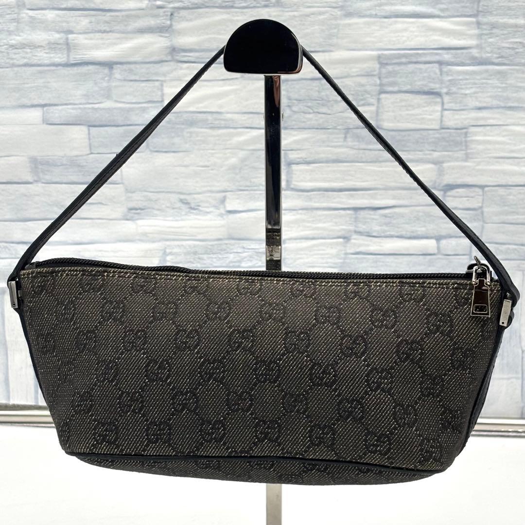 美品　GUCCI　グッチ 　アクセサリーポーチ　ミニバッグ GG　肩掛け