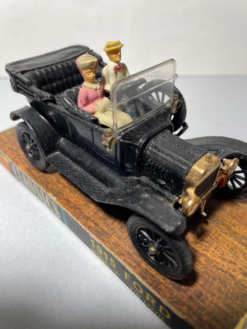 ミニカー Corgi Classics 1915 Ford Model T