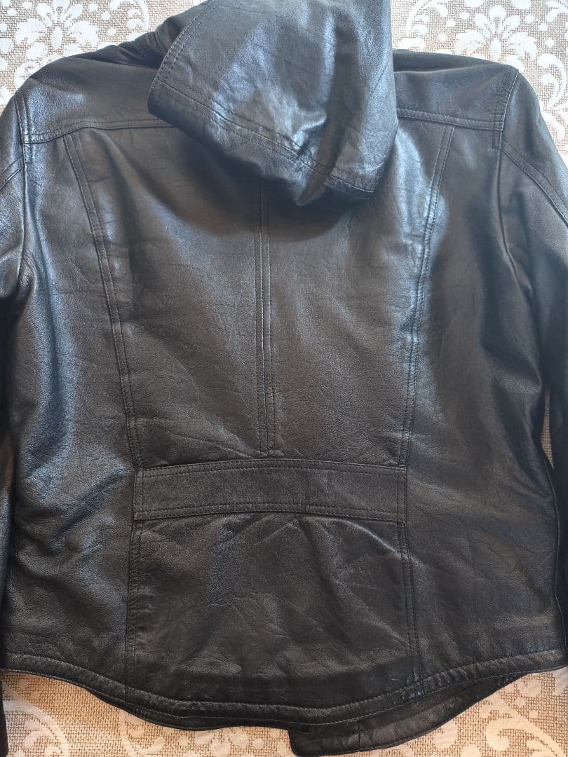 DOLCE＆GABBANAレザージャケット フード付き