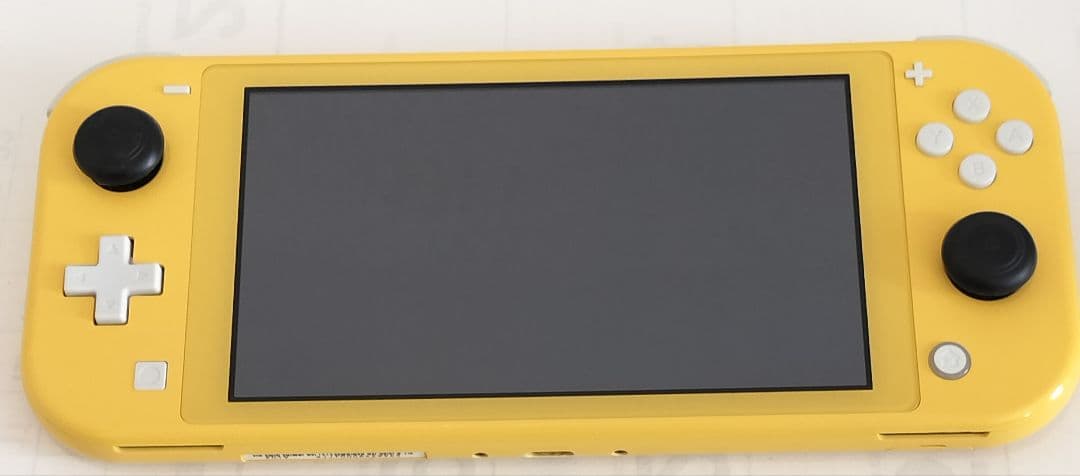 Nintendo Switch Lite イエロー 本体　箱・SDカード付き