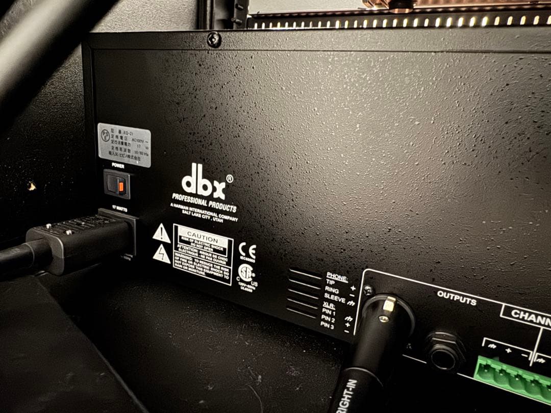 【美品・完動品】dbx iEQ-31 グラフィックイコライザー 31バンド