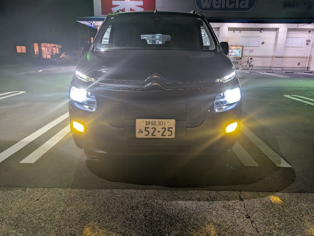 ビ*ー様 ベルランゴ LED