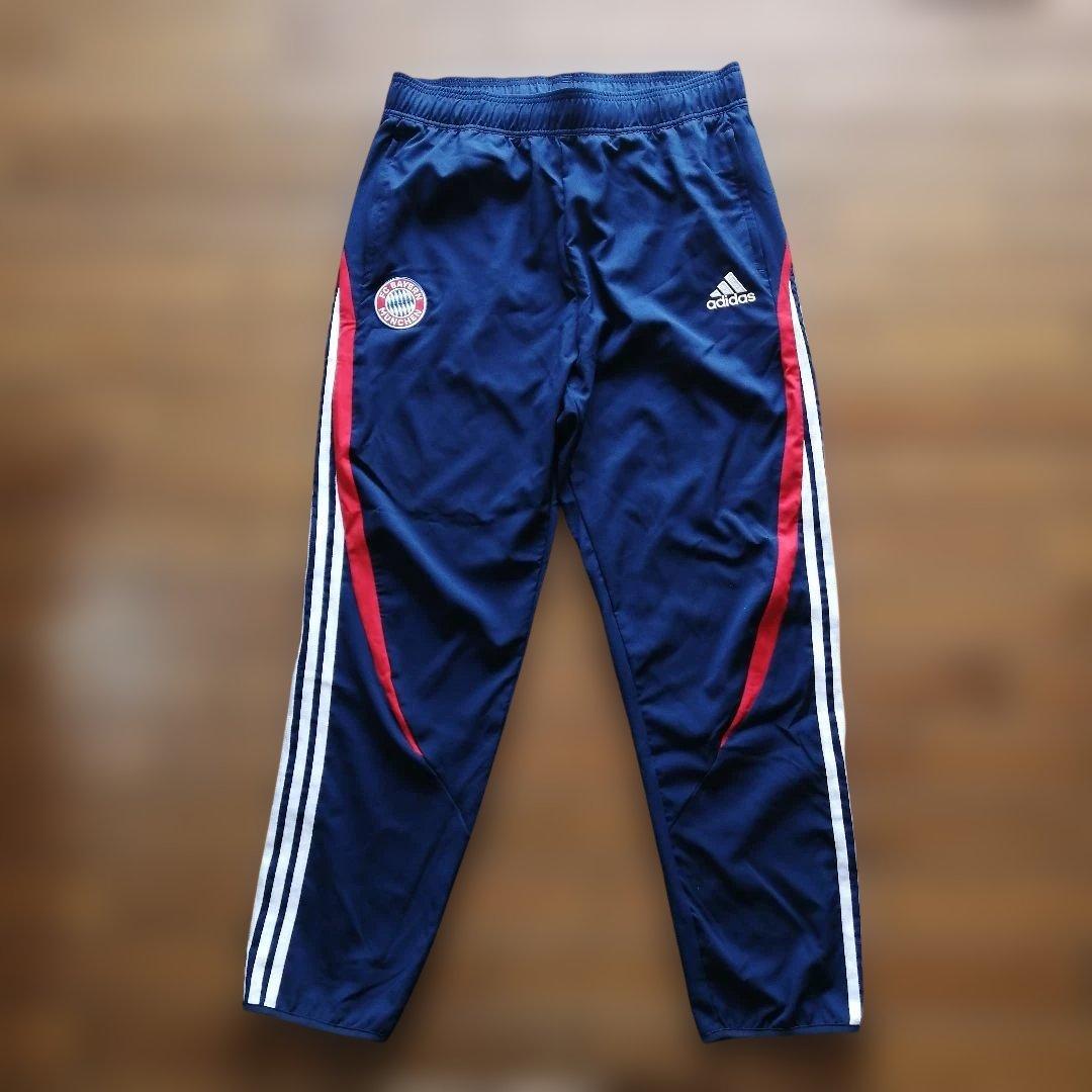 FCバイエルン TG ウーブンジャケット＋パンツ　サイズ上O 、下XO