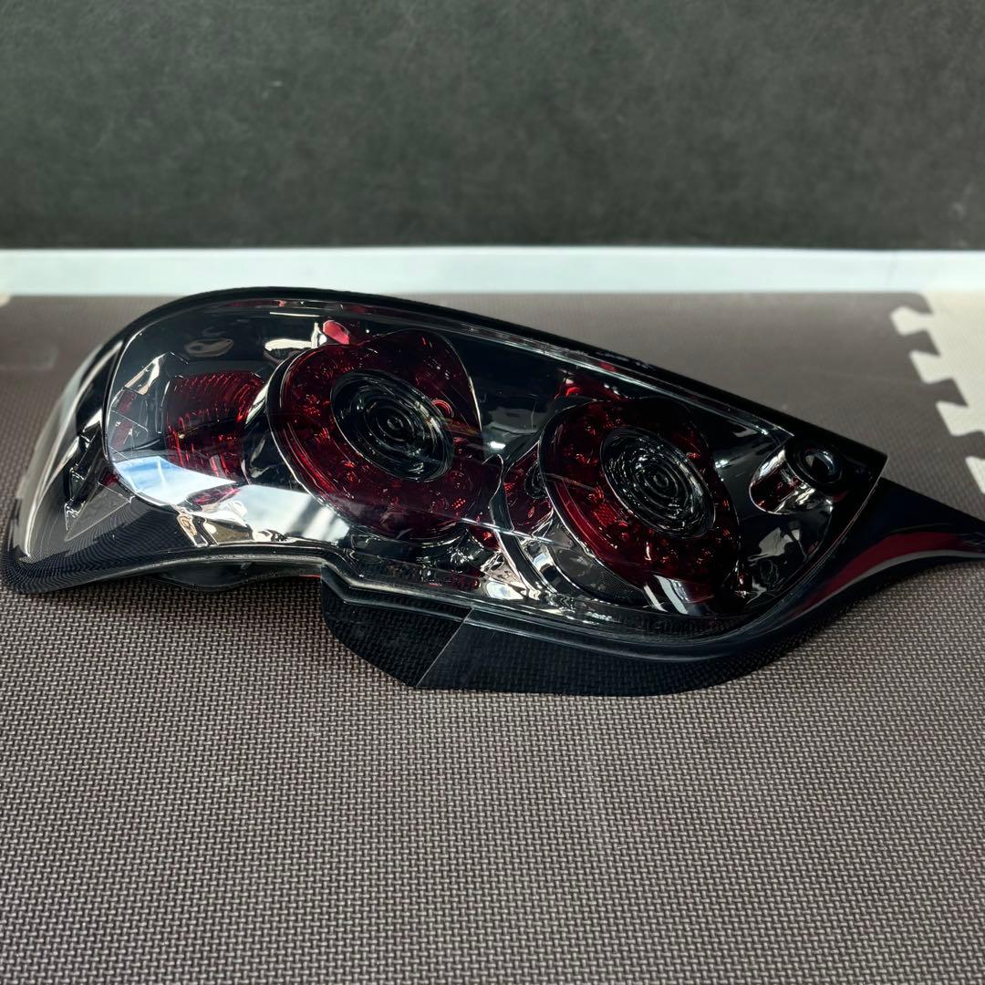 【動作未確認のためジャンク品】マツダ RX-8テールランプ2個セット