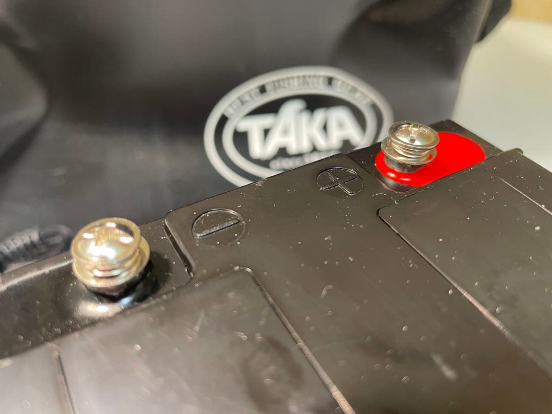 EVAバッグ（黒）付き 高耐久品 バッテリー充電器セット12V15Ah